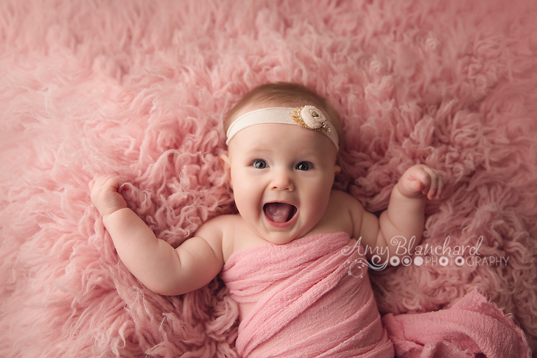 Surrounded by White – A Baby Girl Photo Shoot – Dallas Newborn